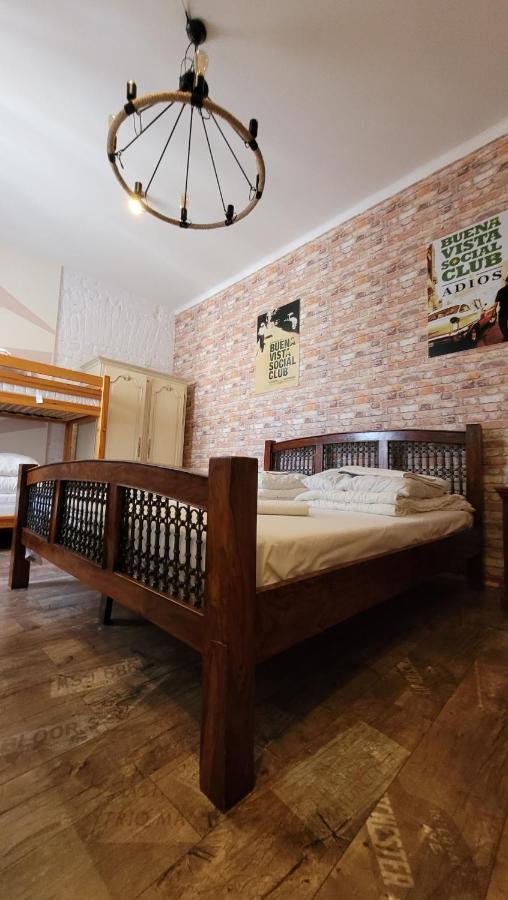 Chmielna 5 Rooms & Apartments Varşovia Exterior foto