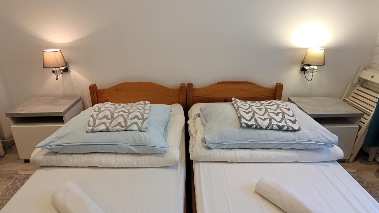 Chmielna 5 Rooms & Apartments Varşovia Exterior foto