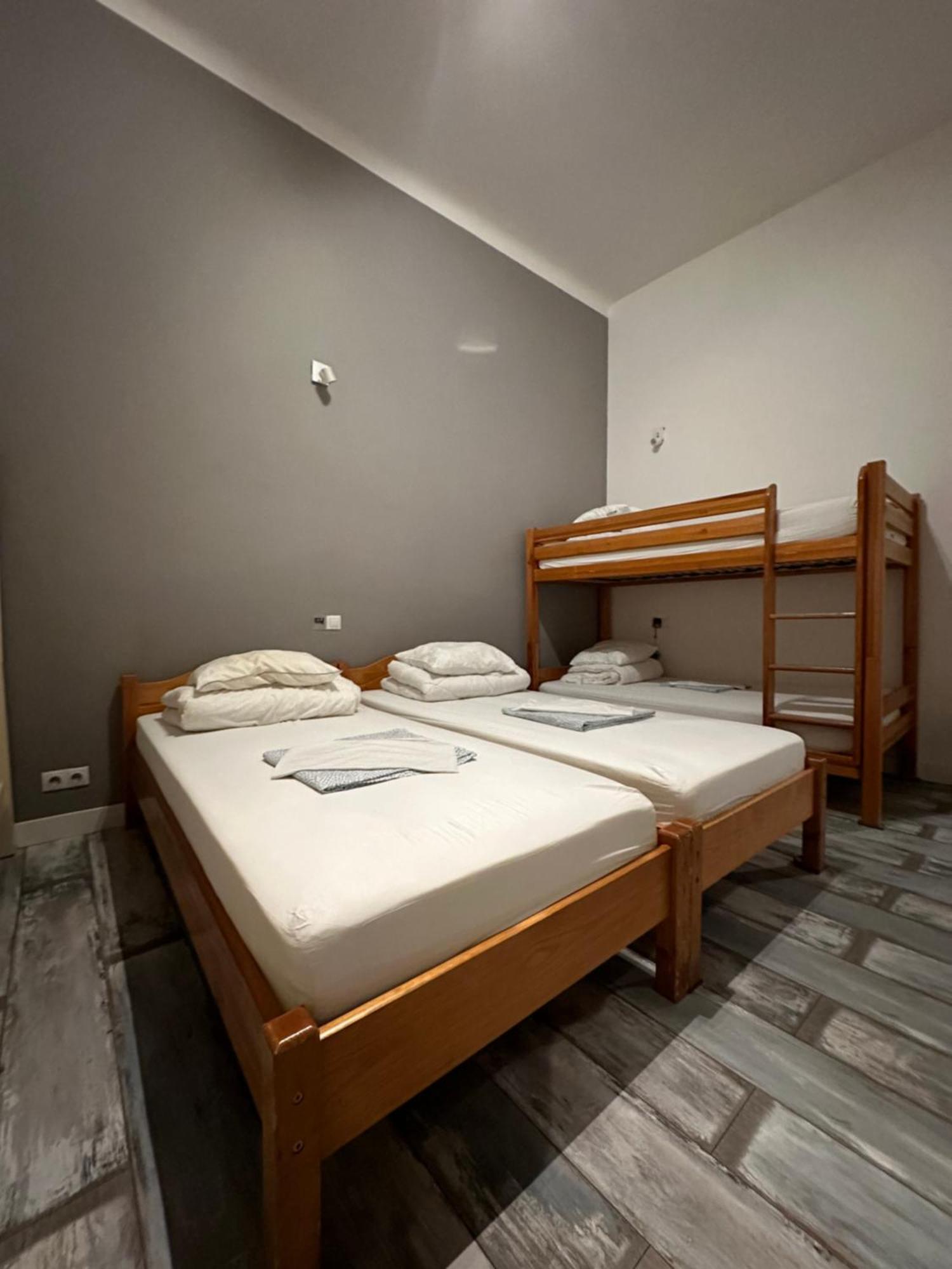 Chmielna 5 Rooms & Apartments Varşovia Exterior foto